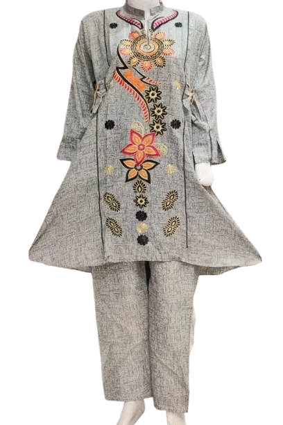 Printed khaddar 2 piece suit grey (4) Printed khaddar 2 piece suit grey (4)