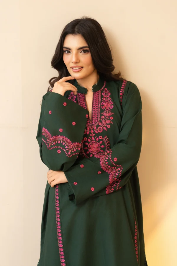 Areej – Embroidered Cotton Suit